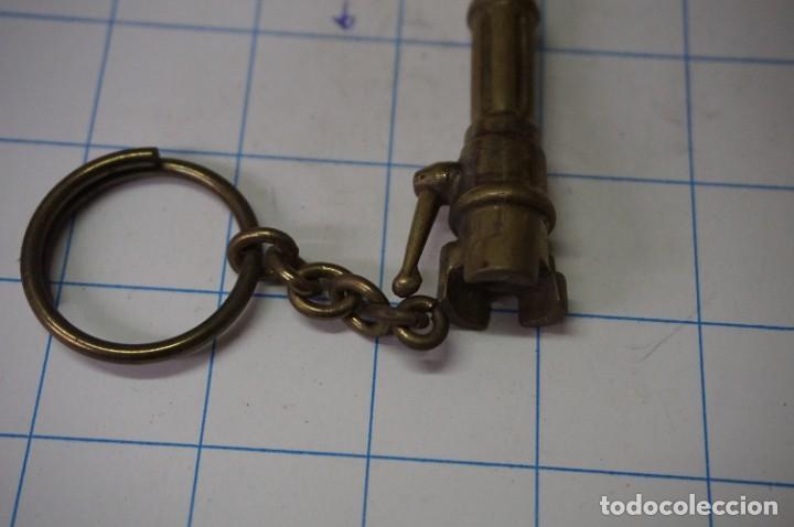 Coleccionismo de llaveros: C1/ llavero - metal - Foto 2