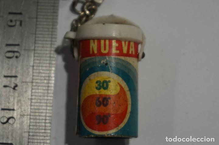 Coleccionismo de llaveros: C4/ llavero - bote detergente Col&oacute;n - Foto 2