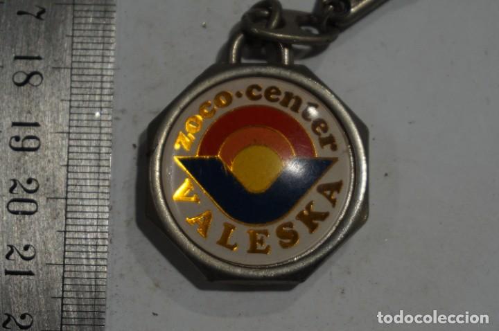 Coleccionismo de llaveros: C5/ llavero - La Ba&ntilde;eza - Foto 3