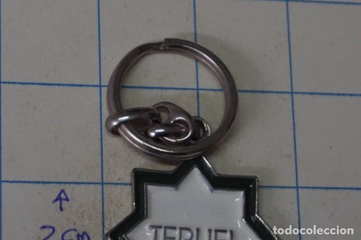 Coleccionismo de llaveros: C8/ LLAVERO - TERUEL - Foto 2