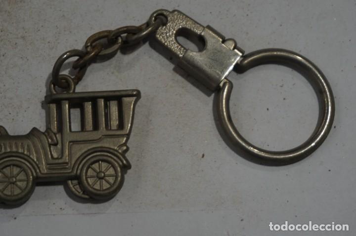 Coleccionismo de llaveros: C10/ LLAVERO - AUTOMOVIL - Foto 2