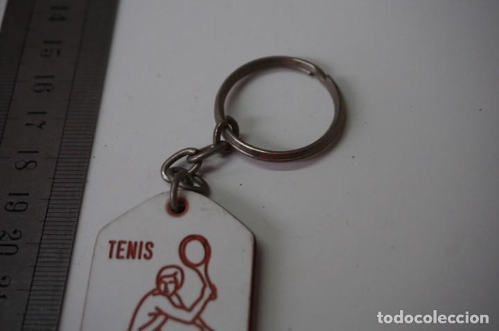 Coleccionismo de llaveros: C15/ LLAVERO - TENIS - Foto 2