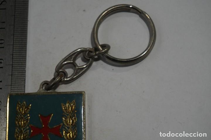 Coleccionismo de llaveros: C17/ LLAVERO - CENTRO DE AMBULANCIAS SANTA SOFIA - Foto 2