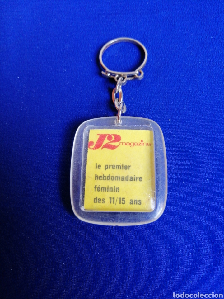 Collection of Keychains: J2 MAGAZINE LLAVERO PUBLICIDAD FRANCE