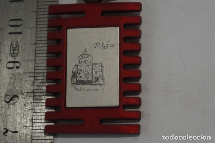 Coleccionismo de llaveros: C28/ LLAVERO - RIGA - PULVERTORNIS - Foto 1