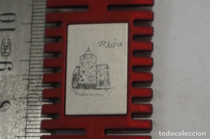 Coleccionismo de llaveros: C28/ LLAVERO - RIGA - PULVERTORNIS - Foto 2