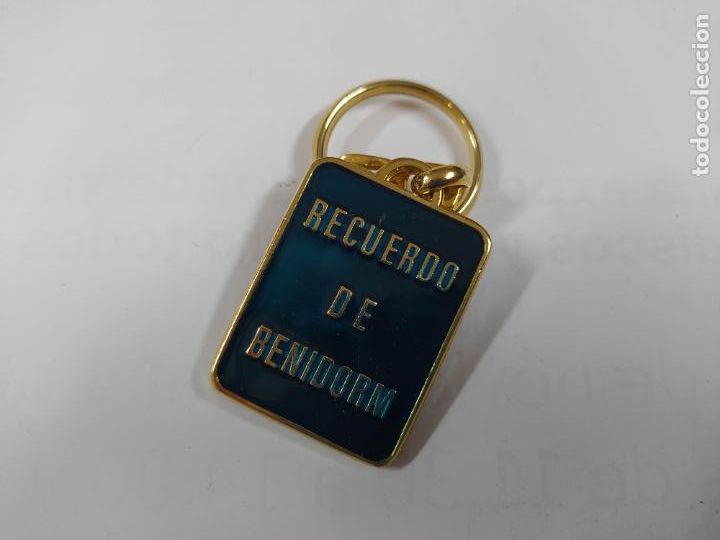 Coleccionismo de llaveros: LLAVERO RECUERDO DE BENIDORM. CAR201