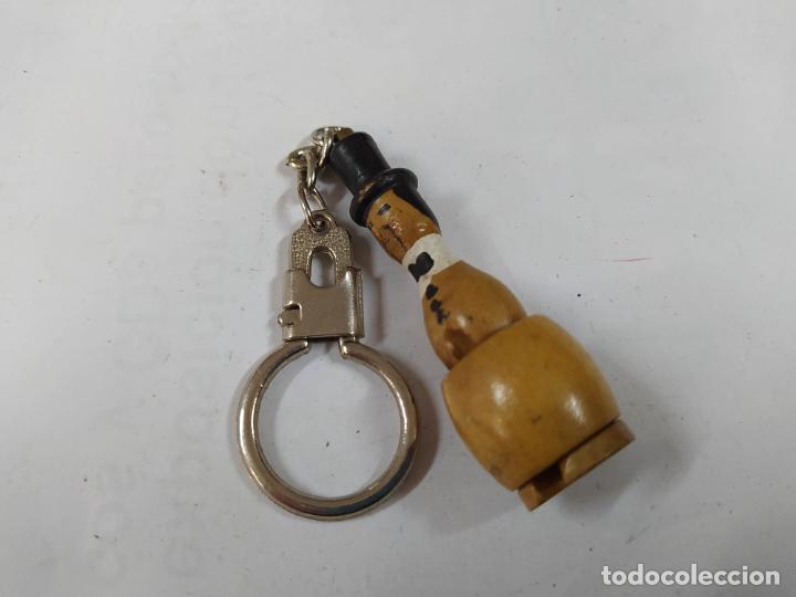 Collezionismo di Portachiavi: LLAVERO SE&Ntilde;OR DE MADERA. CAR204