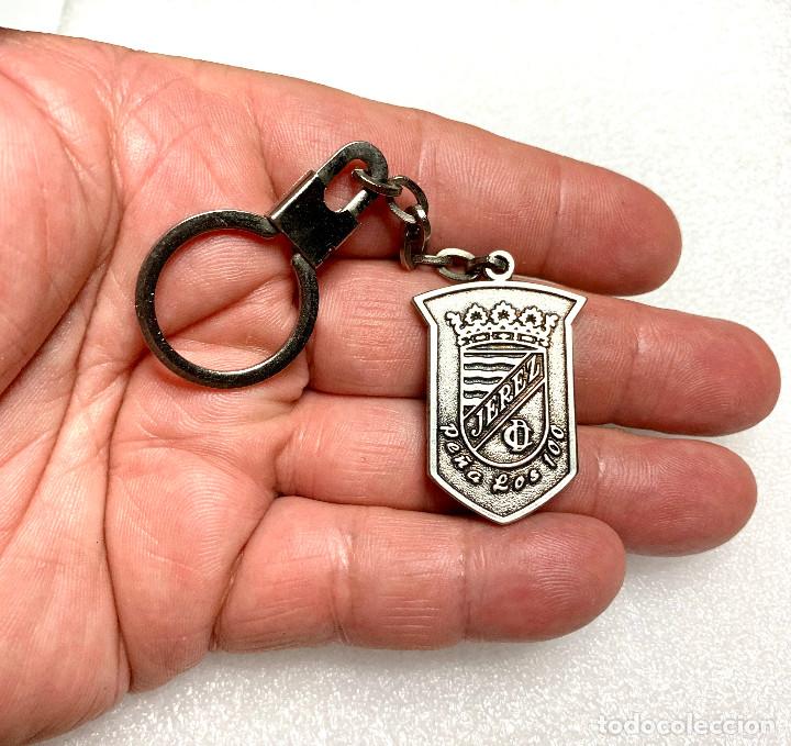 Coleccionismo de llaveros: 1119.RARO LLAVERO DE FUTBOL DEL JEREZ C.D. PE&Ntilde;A LOS 100