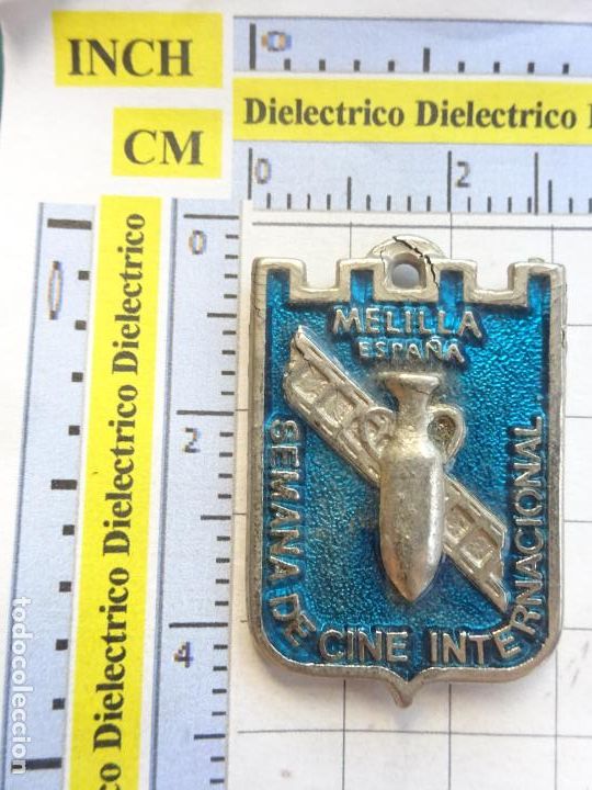 Coleccionismo de llaveros: LLAVERO DE MELILLA. SEMANA DEL CINE INTERNACIONAL. - Foto 1