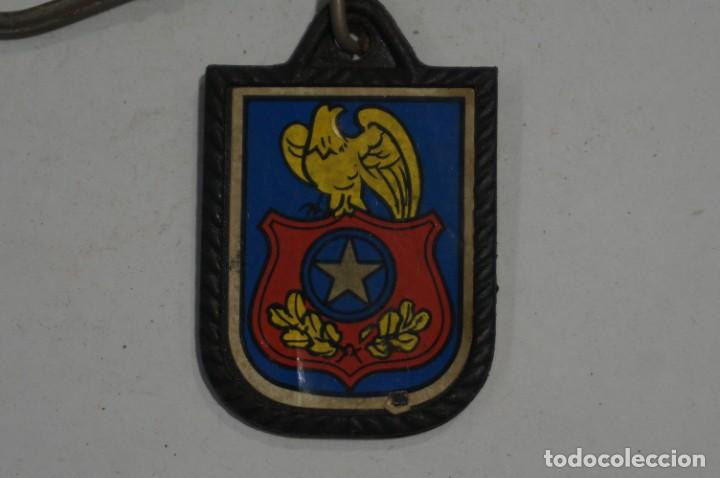 Coleccionismo de llaveros: C35/ LLAVERO - ESCUDO - Foto 1