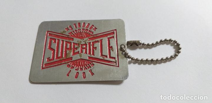 Collection of Keychains: Llavero con publicidad de los vaqueros super rifle jeans