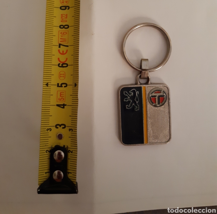 Coleccionismo de llaveros: Llavero antiguo Peugeot Talbot Sevilla a&ntilde;os 80 MOSA