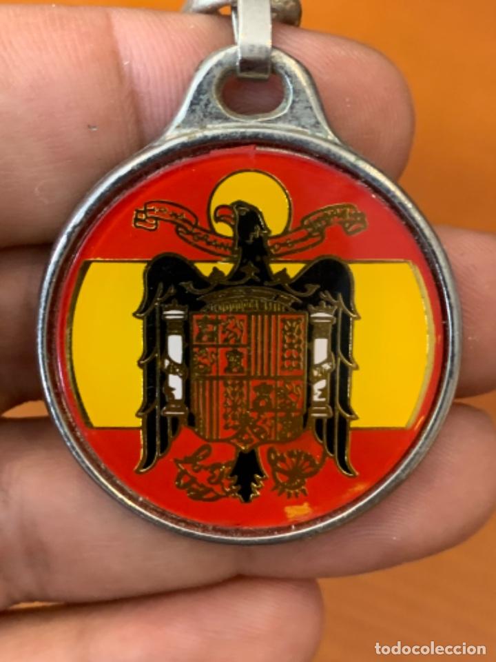 Collection of Keychains: ANTIGUO LLAVERO CUERPO NACIONAL DE POLIC&Iacute;A, A&Ntilde;OS 70