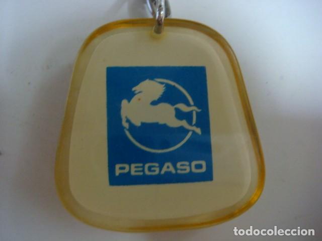 Coleccionismo de llaveros: LLAVERO DE MARCA DE COCHE PEGASO