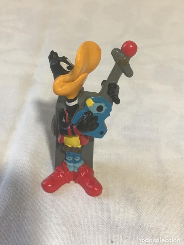 Coleccionismo de llaveros: Llavero 1995, Warner bross, sunkisses hawaii ltd. Con mu&ntilde;eco figura de pato Lucas, daffy duck