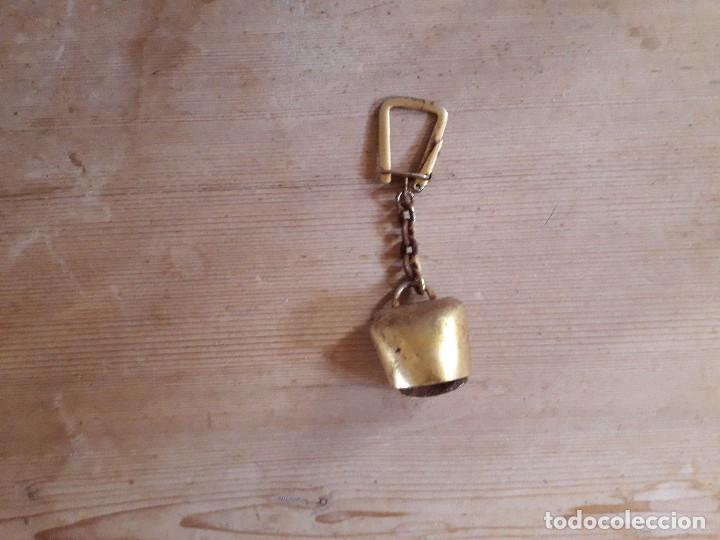 Collection of Keychains: llavero de campana, cencerro.