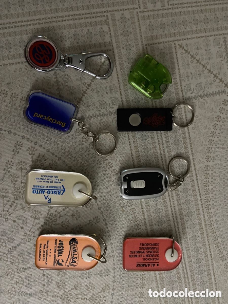 Coleccionismo de llaveros: Lote de 8 llaveros