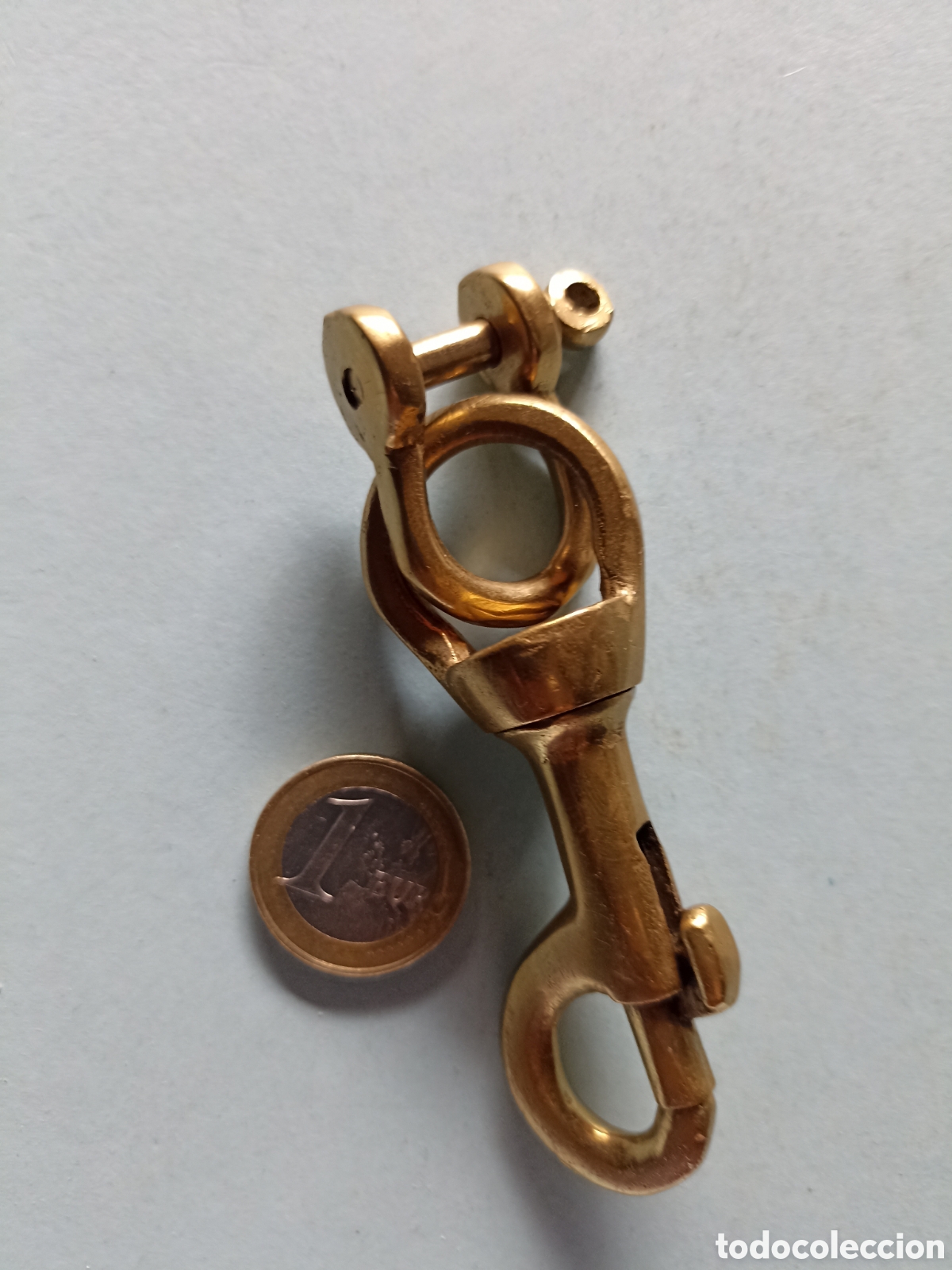 Coleccionismo de llaveros: Llavero mosquet&oacute;n dorado - Foto 3