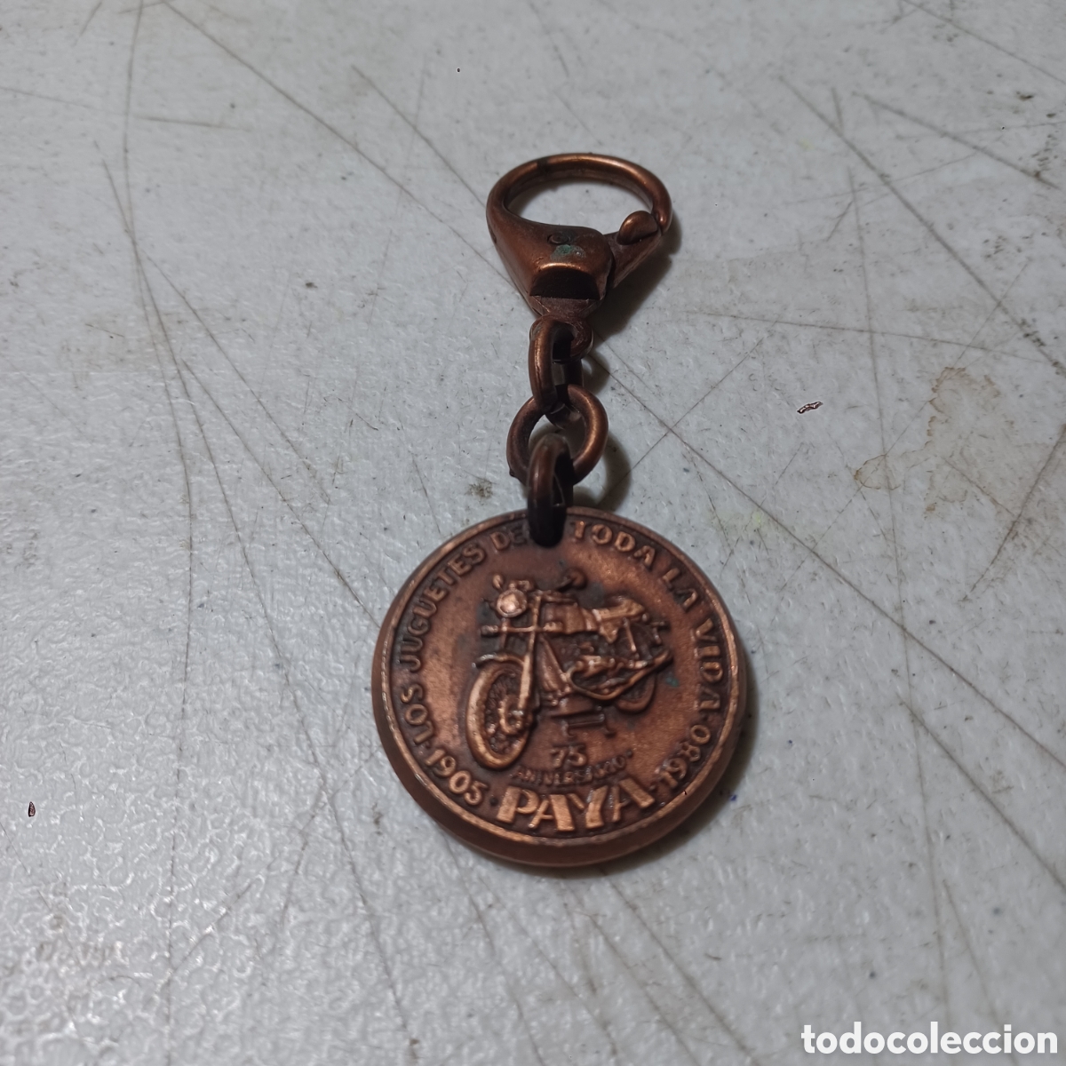 Coleccionismo de llaveros: Llavero 75 aniversario Juguetes Pay&aacute;