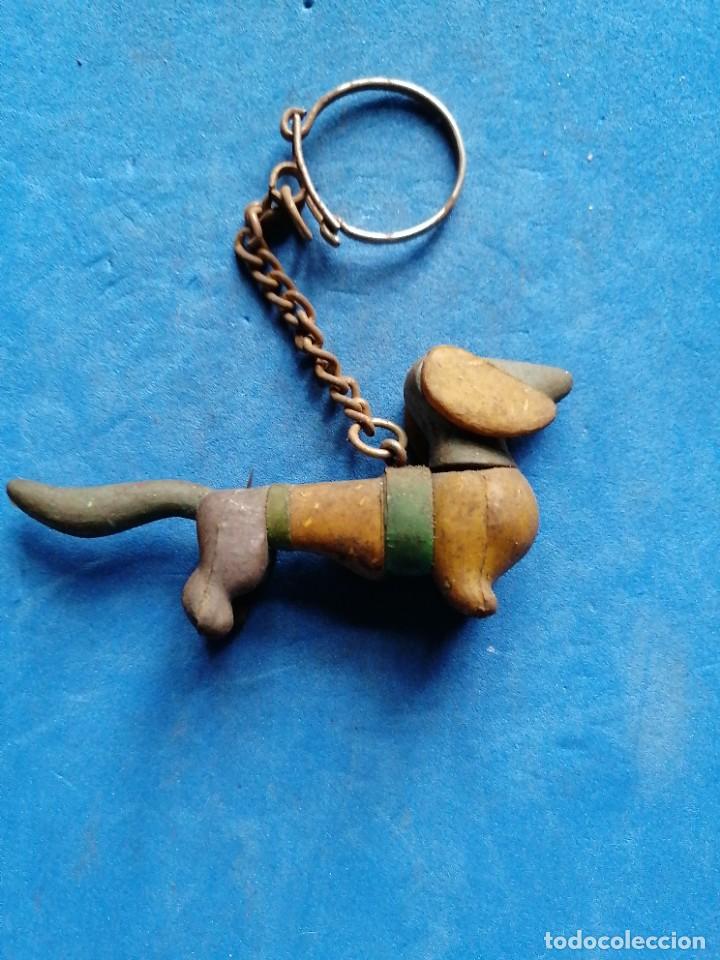 Coleccionismo de llaveros: Llavero perro antiguo - Foto 1