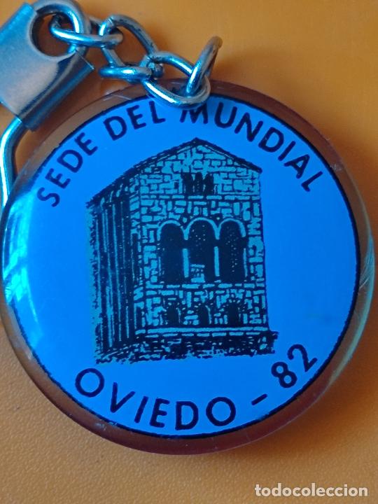 Coleccionismo de llaveros: OVIEDO SEDE MUNDIAL FUTBOL 82 1982 4,3 CMS USADO LEER LLAVERO PL&Aacute;STICO