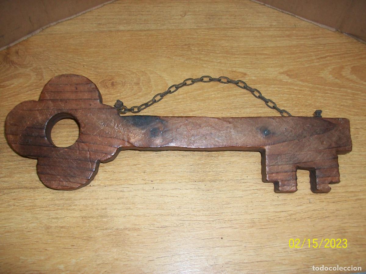 cuelga llaves cuello publicidad neutrex - Buy Antique keyrings and  keychains on todocoleccion