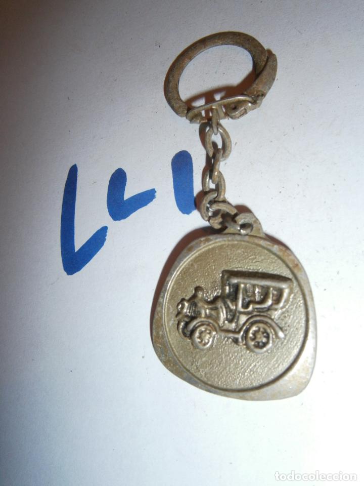Collection of Keychains: ANTIGUO LLAVERO COCHE - ENVIO GRATIS A ESPA&Ntilde;A