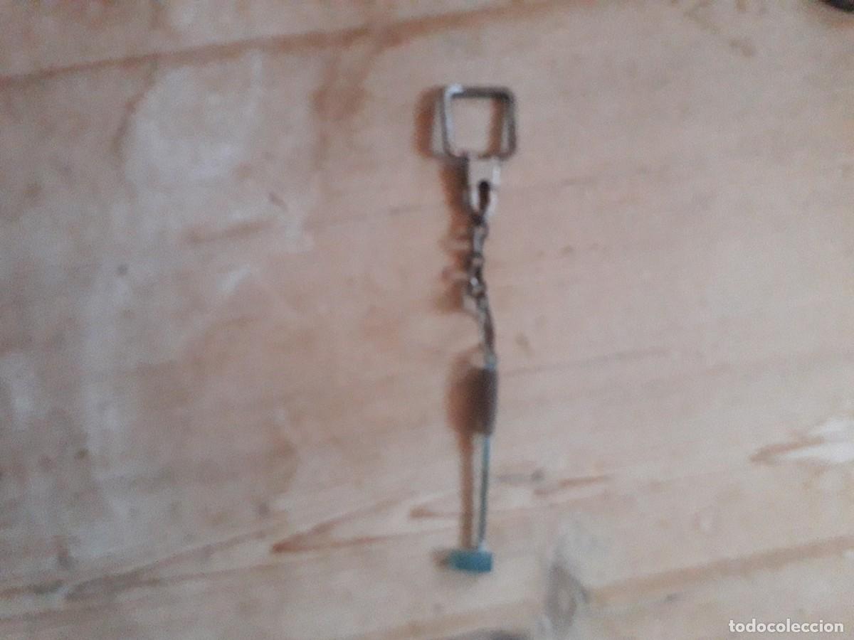 Coleccionismo de llaveros: llavero de martillo. - Foto 2