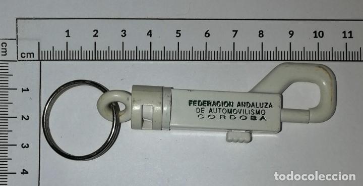 Colecionismo de porta-chaves: LLAVERO PL&Aacute;STICO. FEDERACI&Oacute;N ANDALUZA DE AUTOMOVILISMO, C&Oacute;RDOBA. - A&ntilde;os 80-90