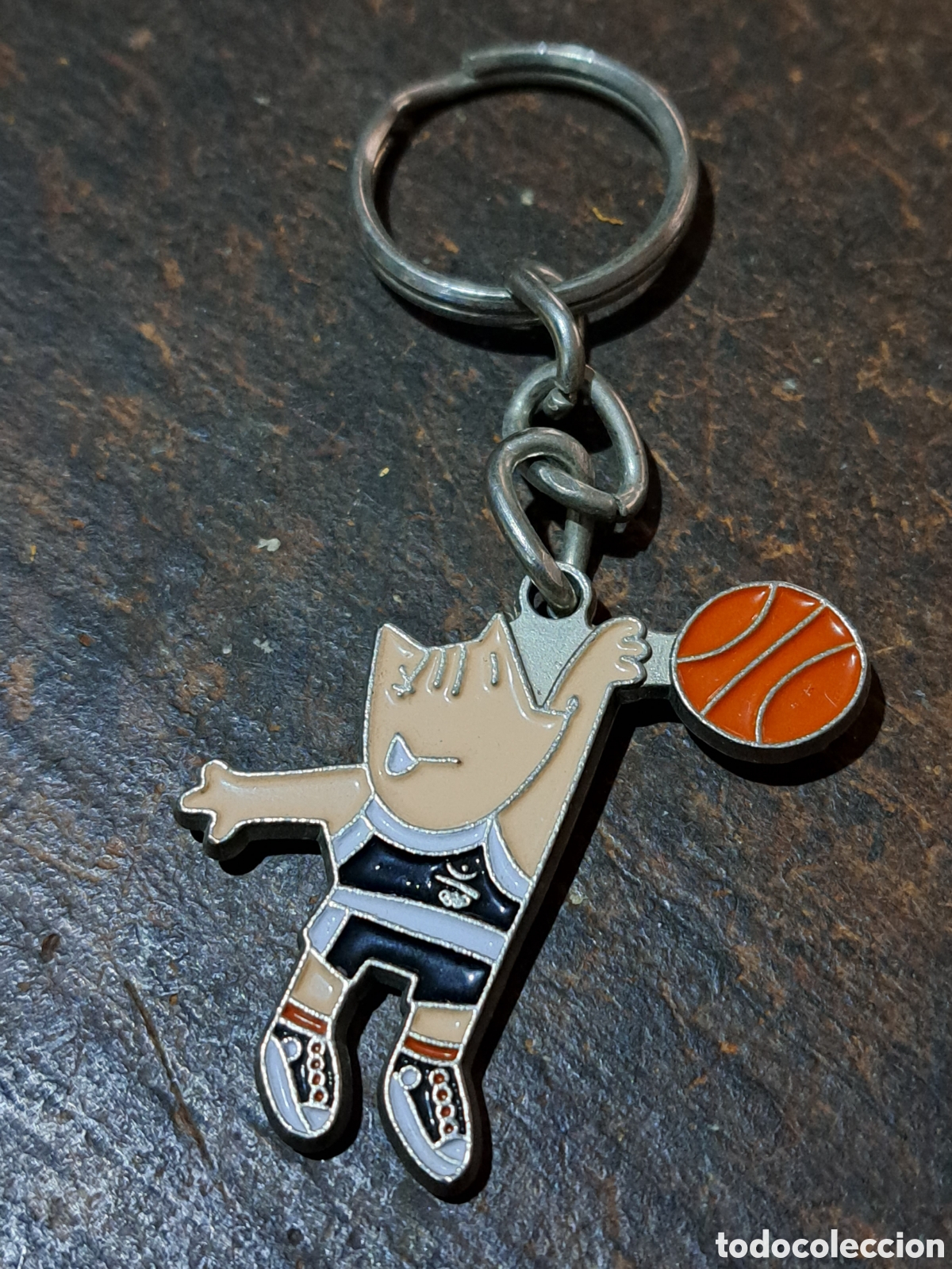 llavero cobi basquet juegos olimpicos barcelona - Buy Antique keyrings and  keychains on todocoleccion