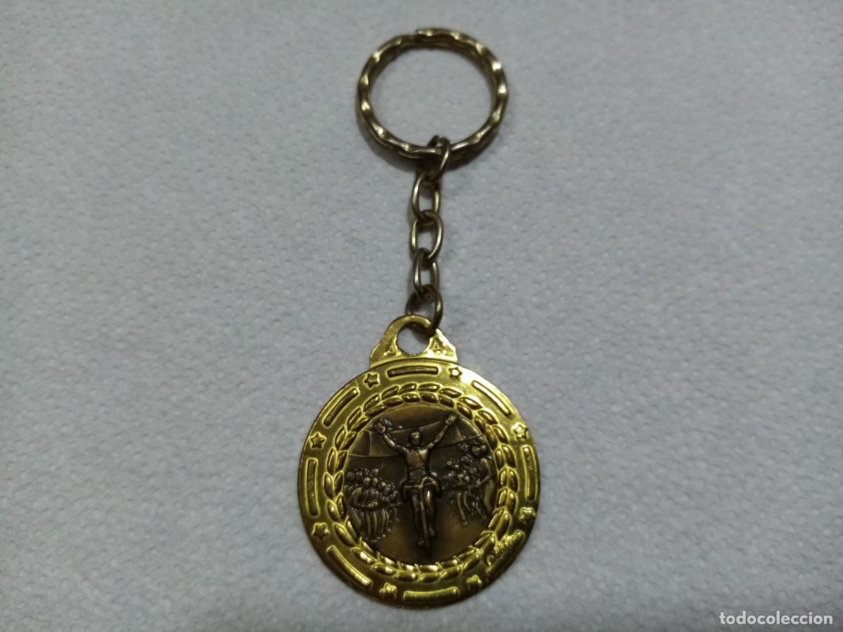 Coleccionismo de llaveros: Llavero Ciclismo Bronces Cebri&aacute;n a&ntilde;os 80 COMO NUEVO!!!