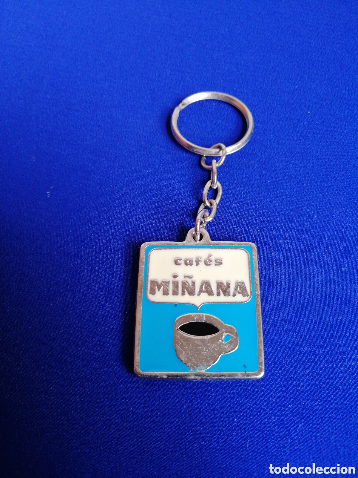 Collection of Keychains: CAF&Eacute;S MI&Ntilde;ANA - MANISES VALENCIA LLAVERO PUBLICIDAD