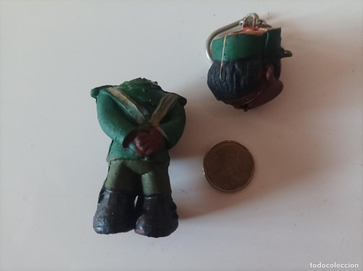Collectionnisme de portes-cl&eacute;s: ANTIGUO LLAVERO FIGURA CRUZ ROJA ESPA&Ntilde;OLA A&Ntilde;OS 60-70 PARA RESTAURAR