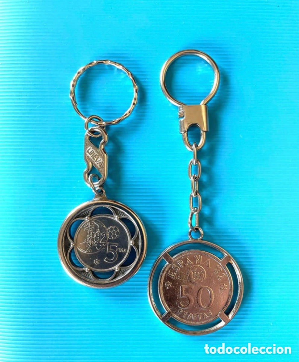 Llaveros monedas 5 y 50 pesetas