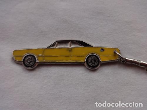 Coleccionismo de llaveros: llavero dodge gtx amarillo chrysler polara coronado manual