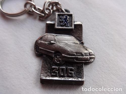 Coleccionismo de llaveros: llavero peugeot 306 relieve metalico escudo logo auto