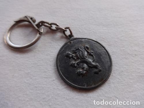 Coleccionismo de llaveros: llavero peugeot agencia castanon lanus escudo 403 404 leon