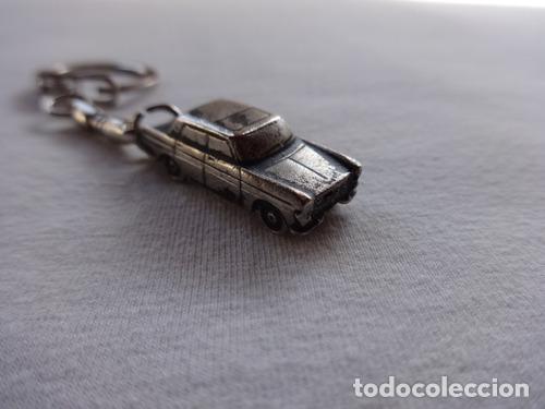 Coleccionismo de llaveros: llavero peugeot 404 autito 3d chico escudo 403 404 leon