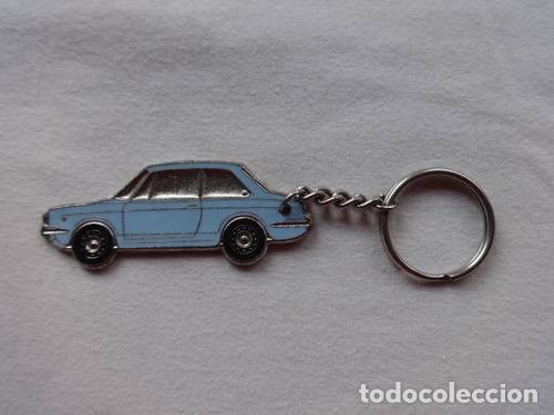 Coleccionismo de llaveros: llavero fiat coupe 800 850 770 celeste spider 600 no escudo Ed. 800