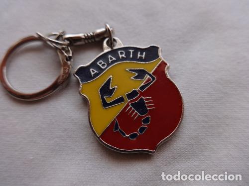 Coleccionismo de llaveros: llavero abarth 850 bolita escudo fiat 600 1000 metalico