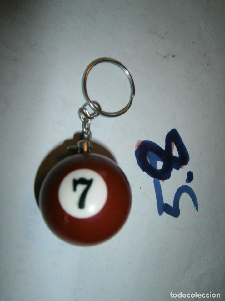 Collection of Keychains: ANTIGUO LLAVERO - BOLA BILLAR N&ordm; 7