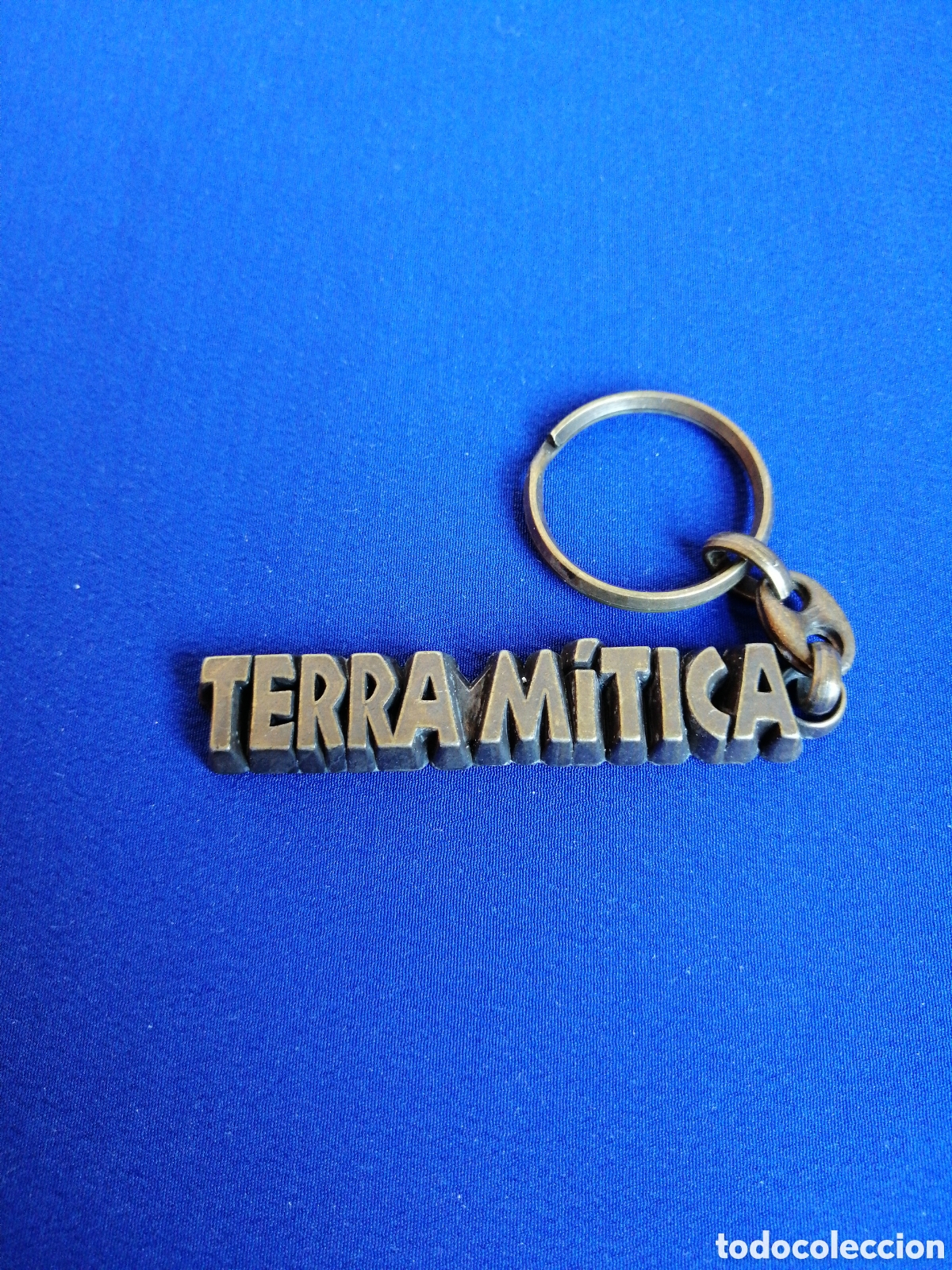 Collection of Keychains: TERRAMITICA LLAVERO