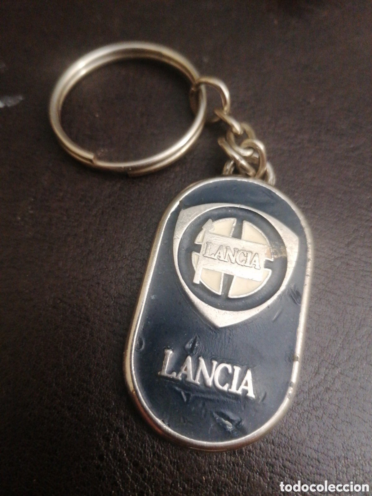 Collection of Keychains: llavero Lancia antiguo logotipo antiguo