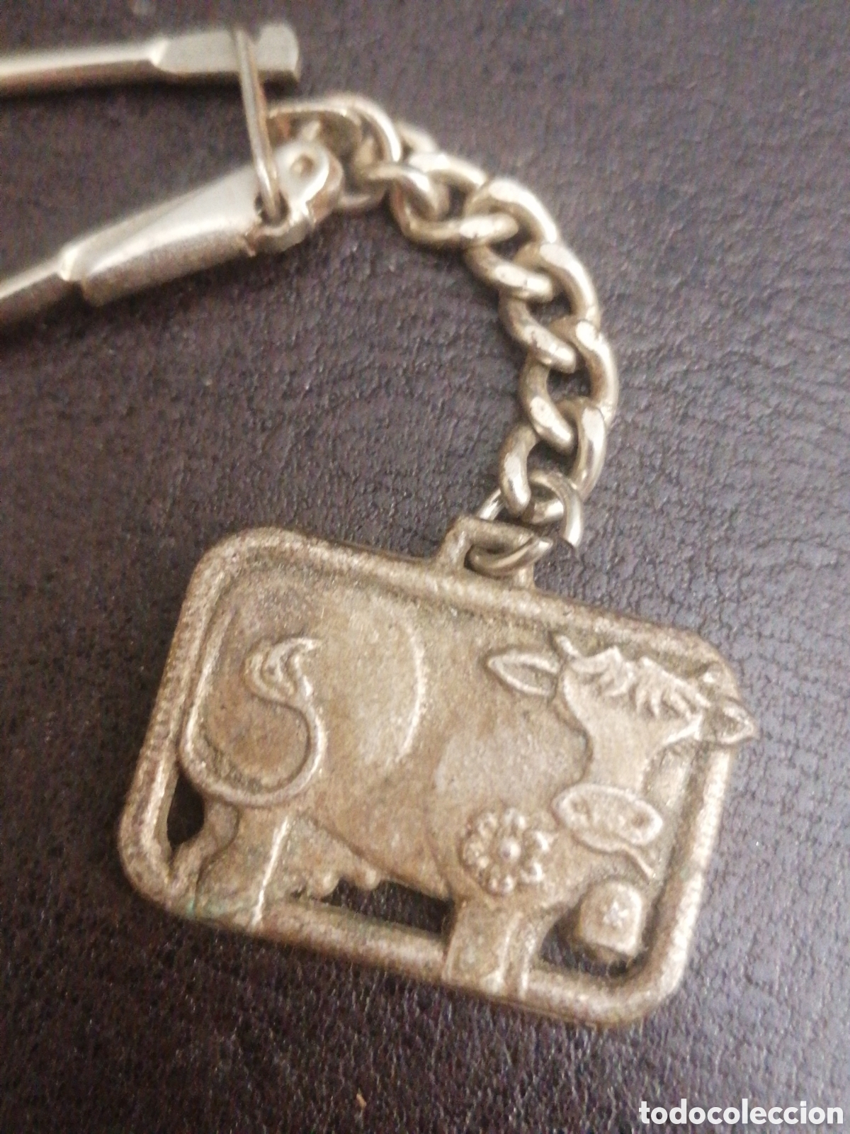 Collection of Keychains: Llavero de publicidad leche de vaca Rania antiguo