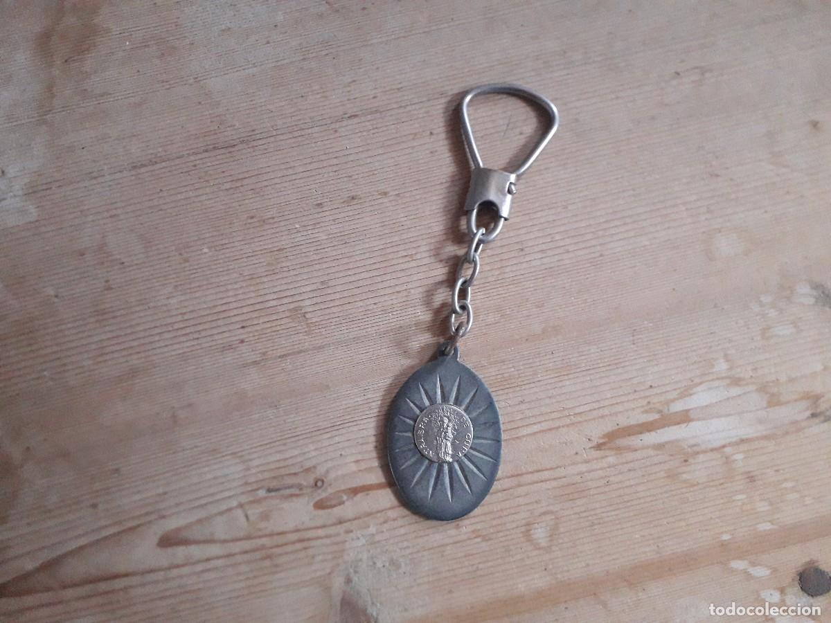 Coleccionismo de llaveros: llavero de tipo religioso, nuestra se&ntilde;ora de Cura, Randa. Mallorca.