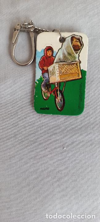 Coleccionismo de llaveros: LLAVERO PROMOCIONAL DE PHOSKITOS DE LA PEL&Iacute;CULA E.T. - ET. EN BICICLETA