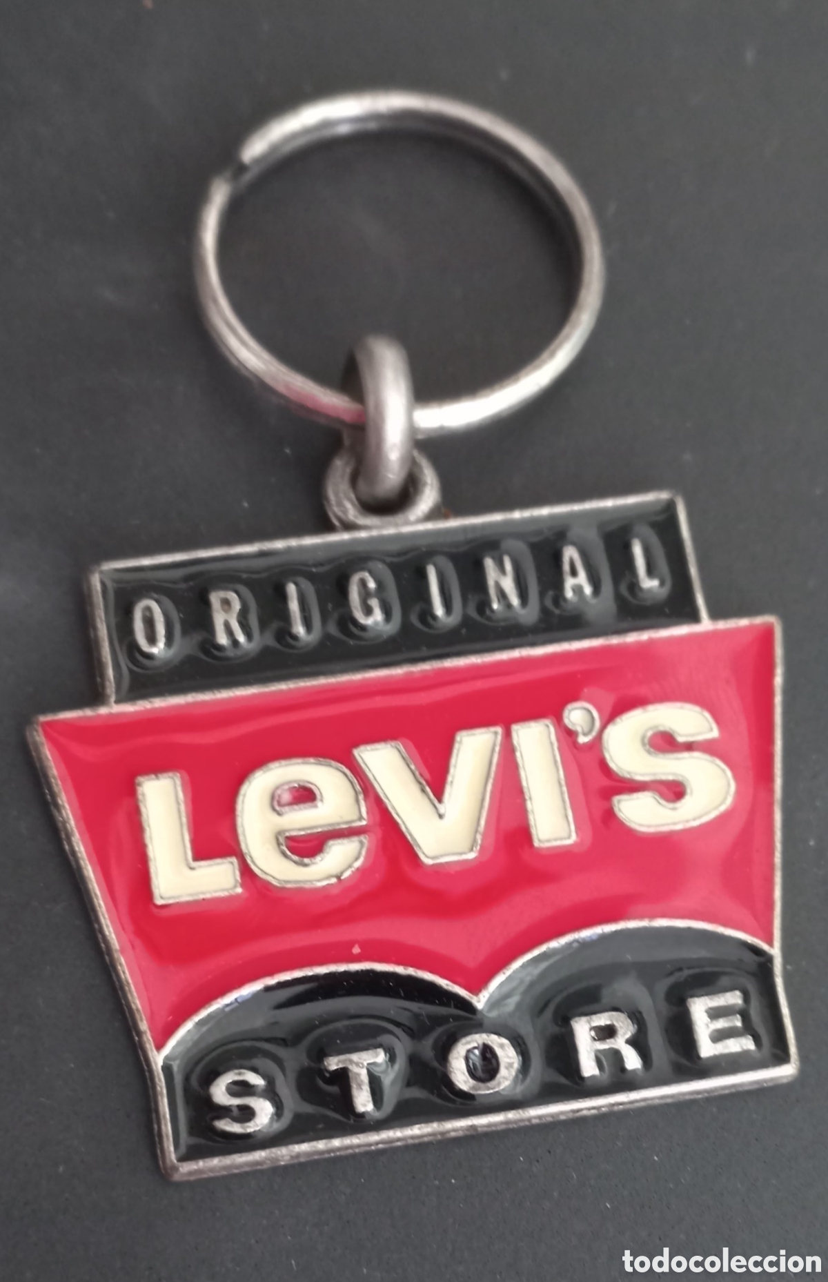 Collectionnisme de portes-cl&eacute;s: LLAVERO LEVI'S STORE C&Aacute;DIZ