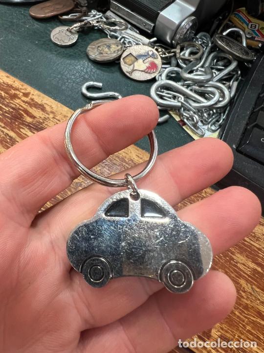 Collectionnisme de portes-cl&eacute;s: LLAVERO COCHE