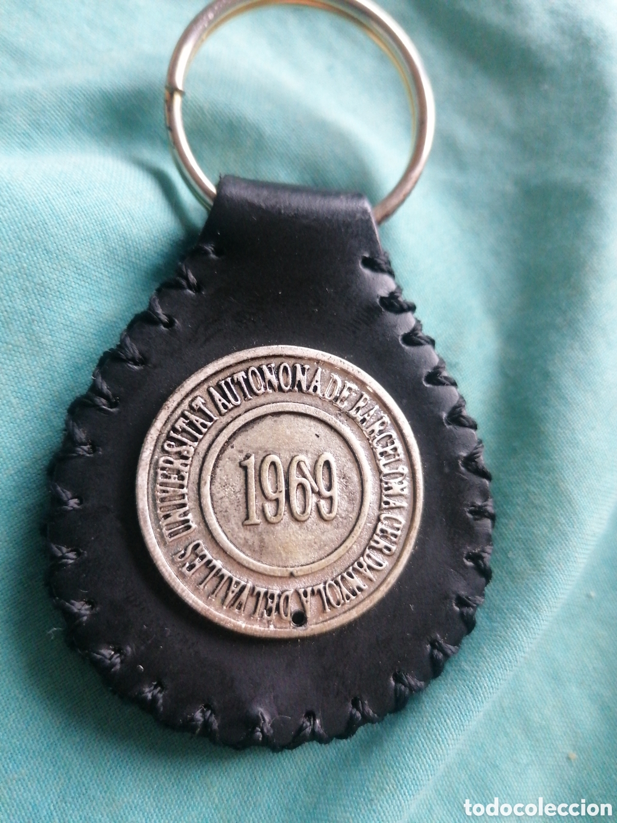 Collection of Keychains: Llavero Universidad Aut&oacute;noma de Barcelona Cerdanyola del Valles 1969